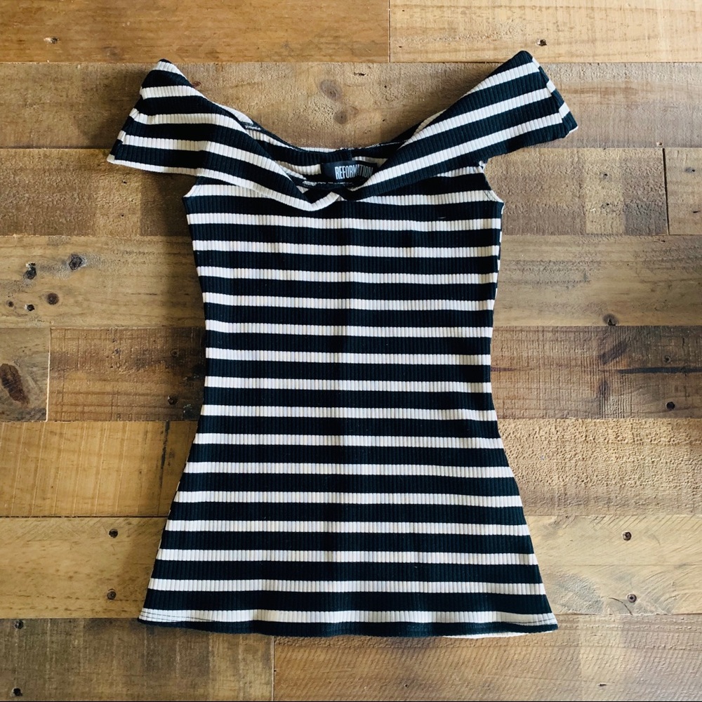 REFORMATION - Off the shoulders Stripe Top